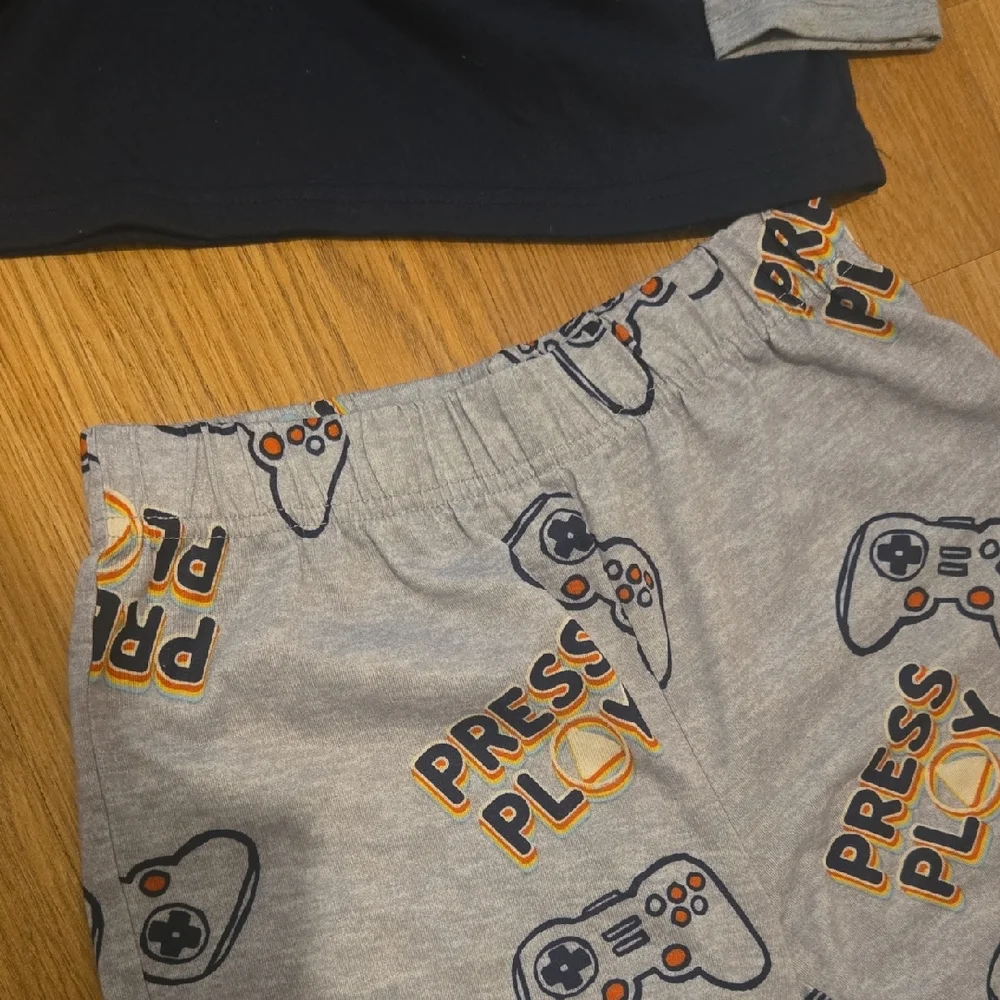 Kids 'Press Play' Grey & Black Pajama Set